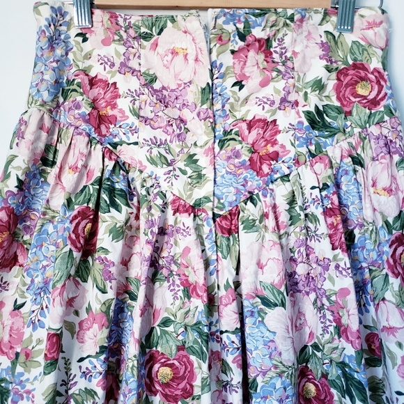 Vintage high waisted flared skirt - Picture 4 of 5